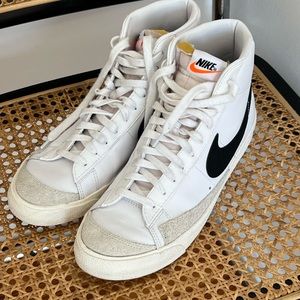Nike Blazers Mid 77